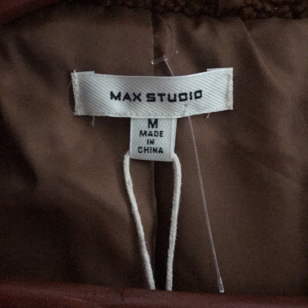 Max Studio - Picture 7 of 8